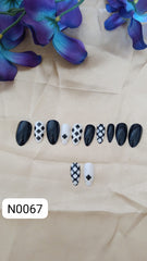 Elegant Monochrome Nail Set - N0067