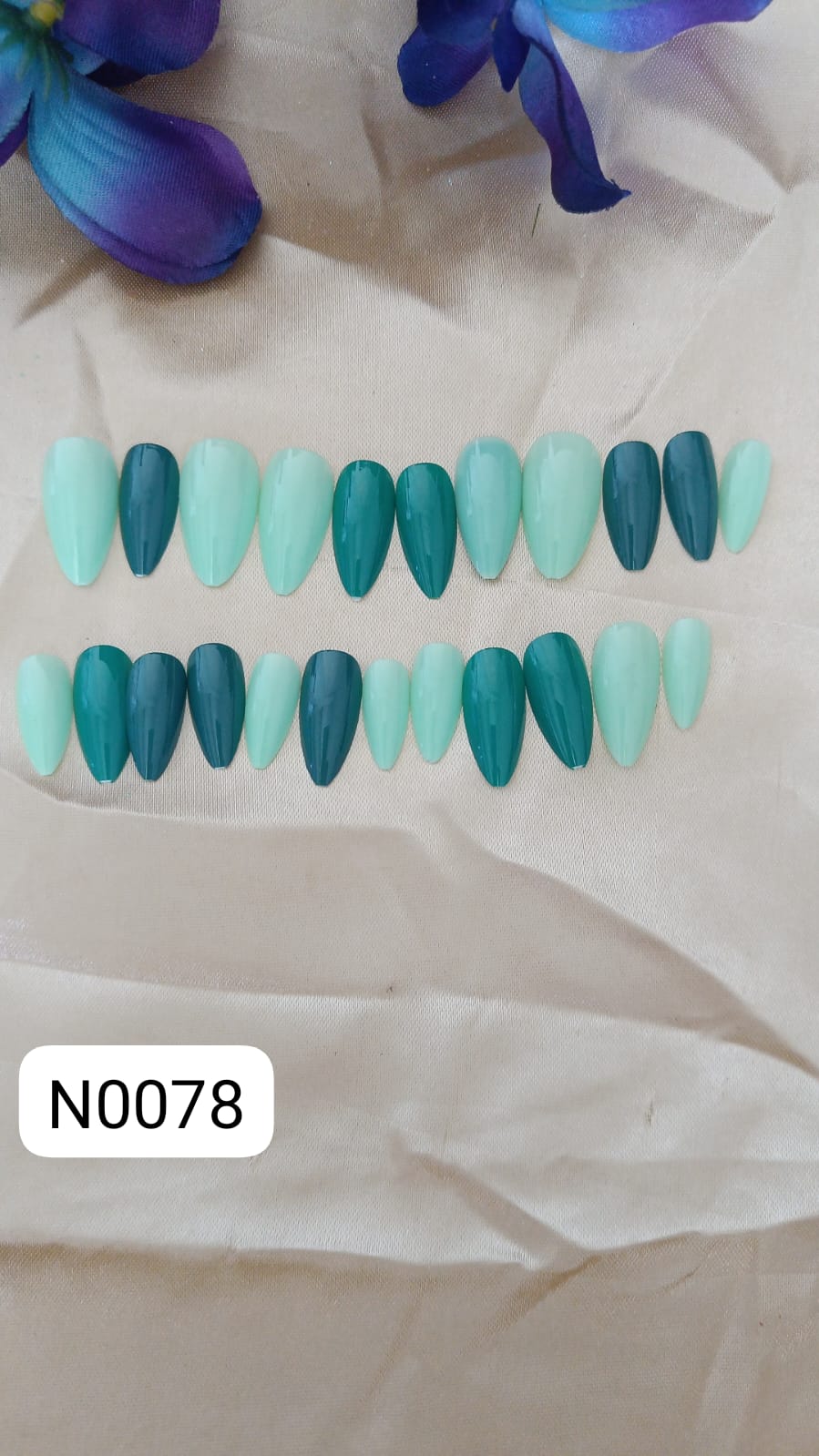 Aqua Luxe Gradient Press-On Nail Set - N0078